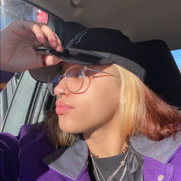 Meet your Posher, Kayleerae - Picture 3 of 6